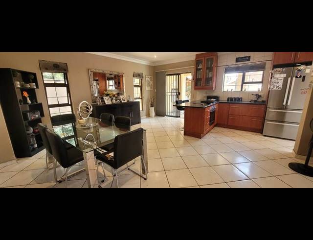 3 BEDROOM CLUSTER FOR SALE IN NEW REDRUTH